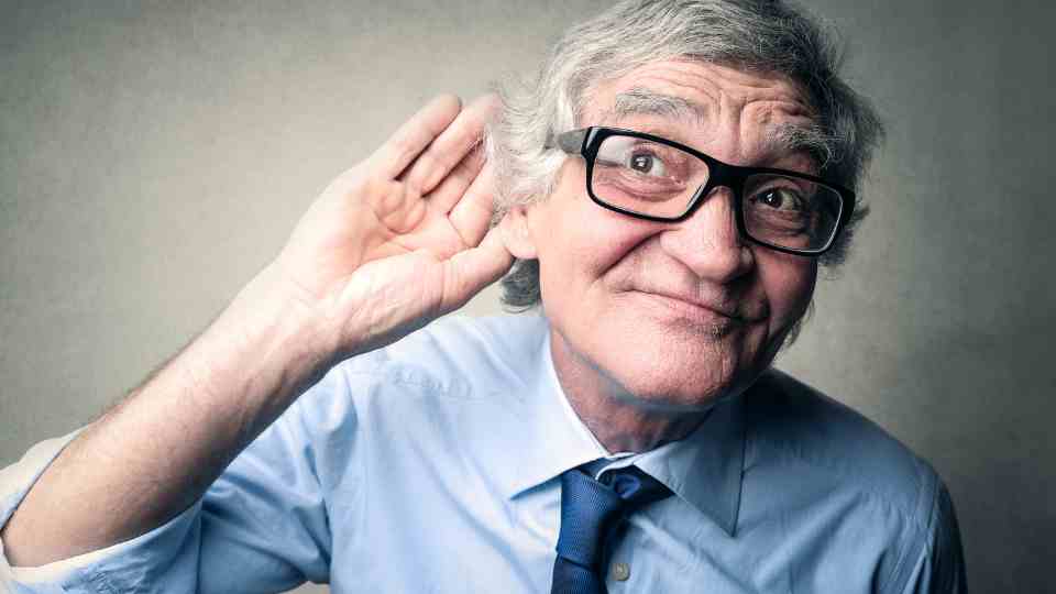 Professional tools to clean earwax